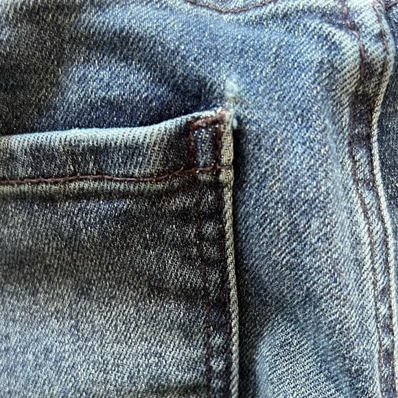 Kut from the Kloth Chrisse Slim Straight Leg - Picture 7 of 7